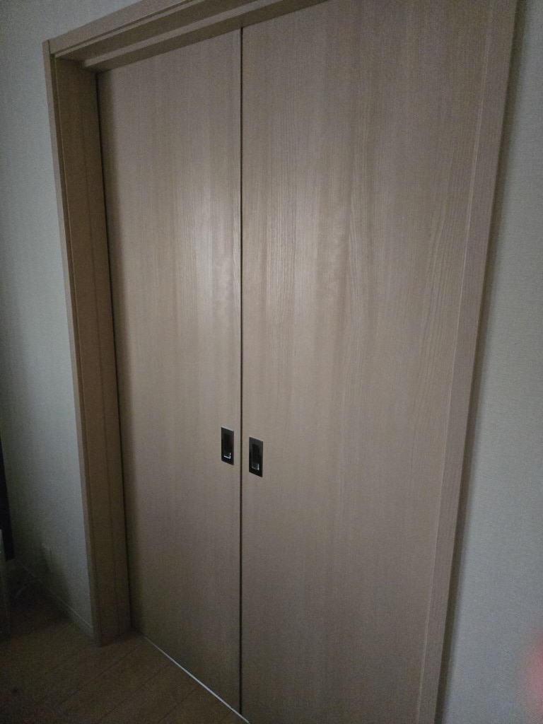 設置クローゼットのドアの画像